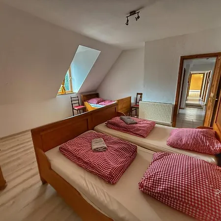 1 Apartment