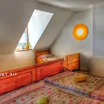 1 Apartment Burghaslach