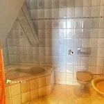 1 Apartment